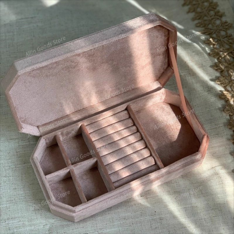 Velvet Jewelry Box - Samt-Schmuckbox Luxuriöse Aufbewahrungsbox für Halsketten Retro-Displaybox
