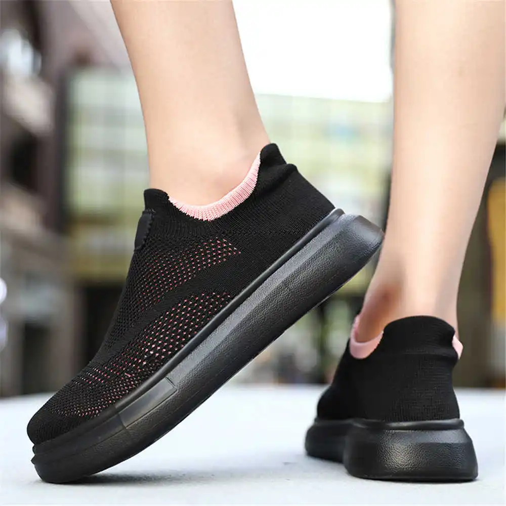 Luxury Lifestyle Lounge - Plattform Strümpfe braune Schuhe für Frau